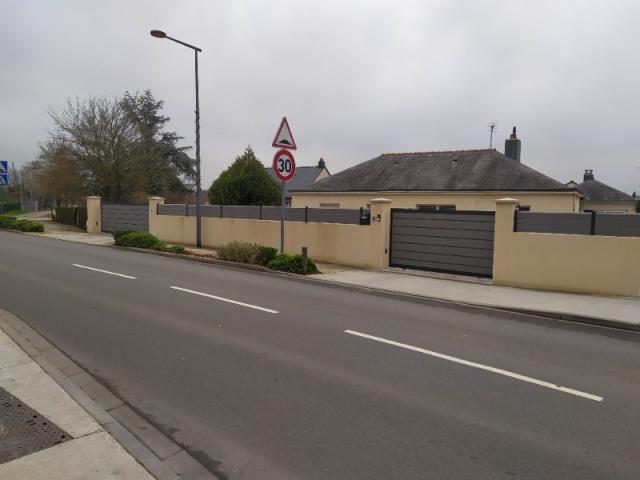 Installation de portails automatisés à Mésanger par H'Elec Services